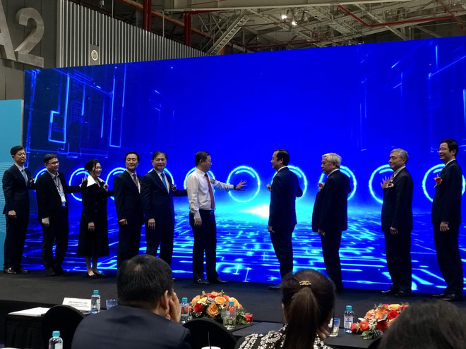 Ciudad Ho Chi Minh acoge Foro y Exposición de Ciudades Inteligentes de Asia ảnh 1