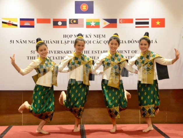 Encuentro en Ciudad Ho Chi Minh por aniversario 51 de la ASEAN ảnh 1 Encuentro en Ciudad Ho Chi Minh por aniversario 51 de la ASEAN ảnh 1