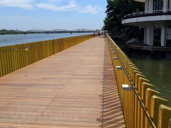 Ultiman construcción de ruta peatonal financiada por Corea del Sur en provincia vietnamita ảnh 1 Ultiman construcción de ruta peatonal financiada por Corea del Sur en provincia vietnamita ảnh 1