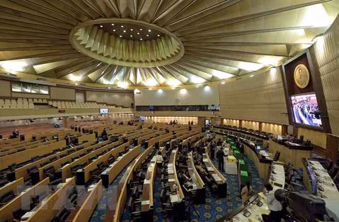Tailandia levanta parcialmente prohibición de actividades políticas ảnh 1
