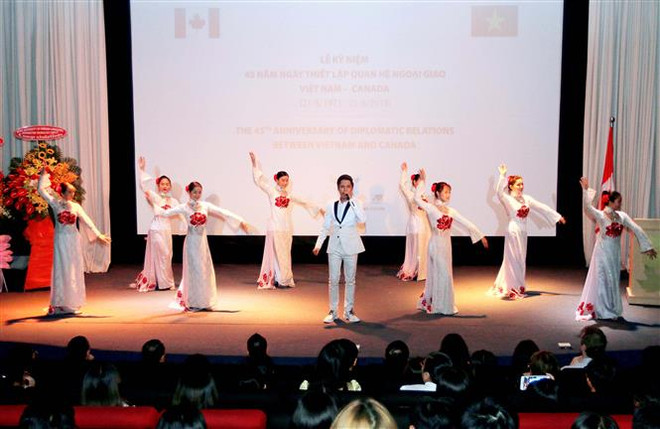 Conmemoran en Ciudad Ho Chi Minh 45 aniversario de relaciones Vietnam- Canadá ảnh 1 Conmemoran en Ciudad Ho Chi Minh 45 aniversario de relaciones Vietnam- Canadá ảnh 1