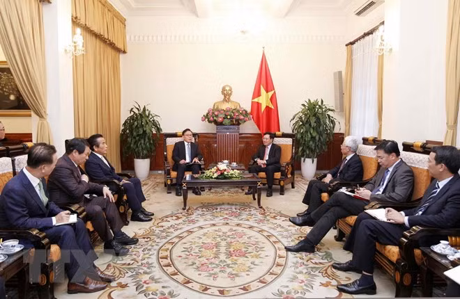 Vicepremier vietnamita destaca el desarrollo de asociación de cooperación estratégica con Corea del Sur ảnh 1