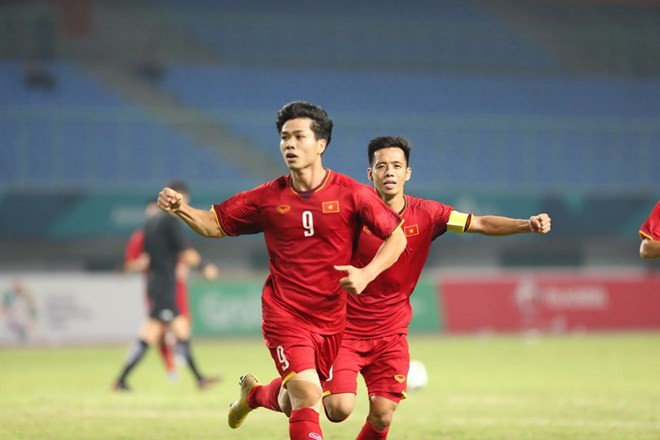 Prensa asiática destaca victoria de selección de fútbol de Vietnam ante Bahréin ảnh 1