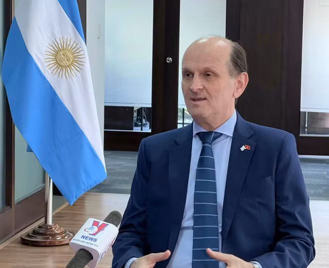 Vietnam es digno de admirar, afirma embajador de Argentina ảnh 1 Vietnam es digno de admirar, afirma embajador de Argentina ảnh 1