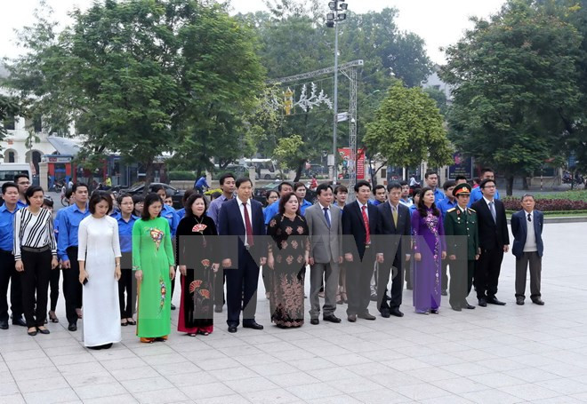 Vietnam conmemora Revolución de Octubre de Rusia ảnh 1