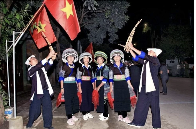 Amplias actividades atractivas en el festival de khen h'mong ảnh 1 Amplias actividades atractivas en el festival de khen h'mong ảnh 1