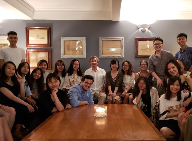 Reconocen contribuciones del Departamento de Español de Hanoi al estrechamiento de relaciones Vietnam-Argentina ảnh 1 Reconocen contribuciones del Departamento de Español de Hanoi al estrechamiento de relaciones Vietnam-Argentina ảnh 1