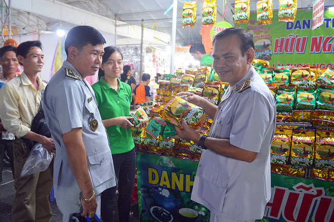 Efectúan feria comercial internacional del Delta del río Mekong 2017 ảnh 1 Efectúan feria comercial internacional del Delta del río Mekong 2017 ảnh 1
