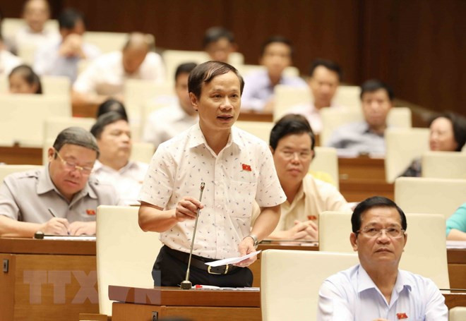 Diputados vietnamitas elogian interpelaciones de ministros en quinto período de sesiones del Parlamento ảnh 1 Diputados vietnamitas elogian interpelaciones de ministros en quinto período de sesiones del Parlamento ảnh 1