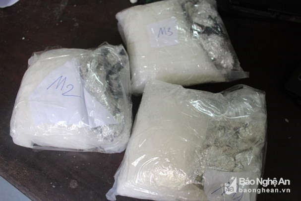 Detienen a traficante con 3,3 kilogramos de metanfetamina en provincia vietnamita ảnh 1 Detienen a traficante con 3,3 kilogramos de metanfetamina en provincia vietnamita ảnh 1