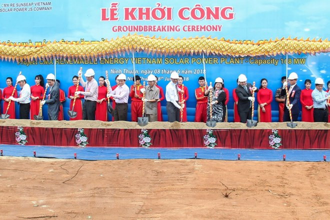 Inician construcción de mayor planta fotovoltaica de Vietnam ảnh 1 Inician construcción de mayor planta fotovoltaica de Vietnam ảnh 1