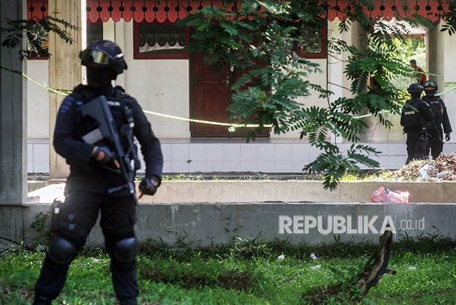 Fuentes civiles ayudan a estropear complot de ataque con bombas en Indonesia ảnh 1