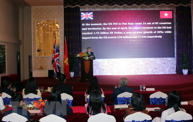 Vietnam y Reino Unido conmemoran el 45 aniversario de nexos diplomáticos ảnh 1 Vietnam y Reino Unido conmemoran el 45 aniversario de nexos diplomáticos ảnh 1