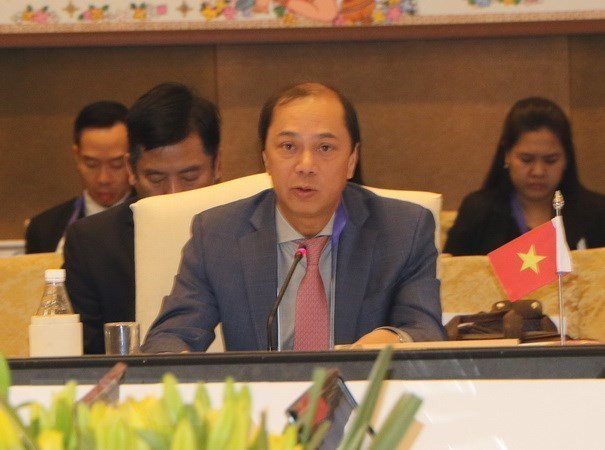 Altos funcionarios de ASEAN y China se reúnen en Singapur ảnh 1 Altos funcionarios de ASEAN y China se reúnen en Singapur ảnh 1