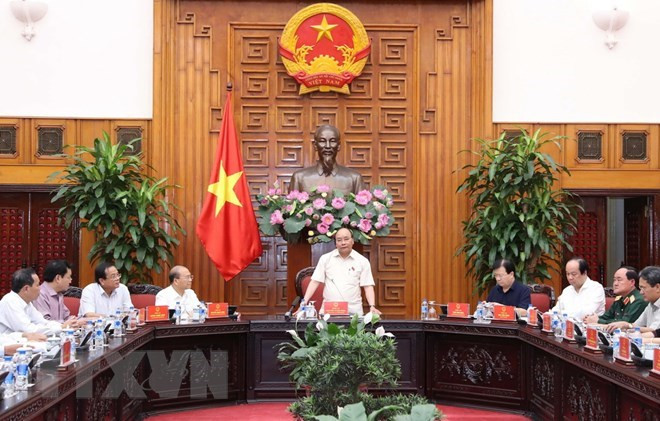 Premier vietnamita se reúne con autoridades de provincias centrales ảnh 1 Premier vietnamita se reúne con autoridades de provincias centrales ảnh 1