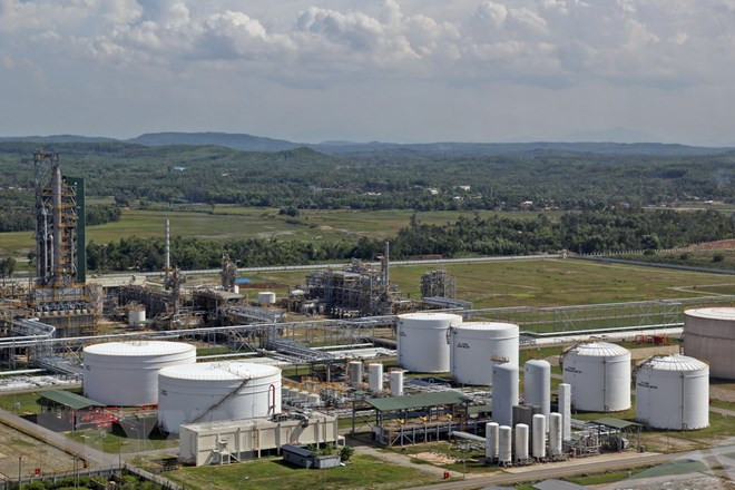 Refinería petrolera de Dung Quat entre plantas más verdes de Vietnam ảnh 1
