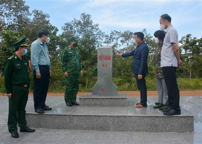 Fuerzas de Vietnam y Camboya estrechan coordinación en gestión fronteriza ảnh 1 Fuerzas de Vietnam y Camboya estrechan coordinación en gestión fronteriza ảnh 1