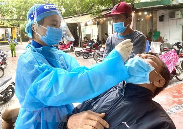 Reporta Vietnam casi 13 mil 700 casos nuevos de COVID-19 ảnh 1 Reporta Vietnam casi 13 mil 700 casos nuevos de COVID-19 ảnh 1