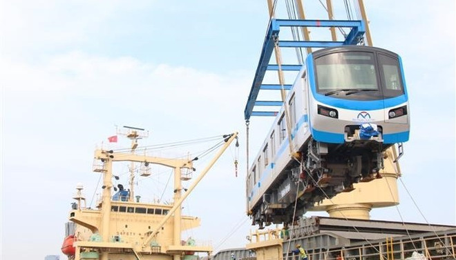 Otros cuatro trenes llegan a Ciudad Ho Chi Minh para línea 1 de metro ảnh 1