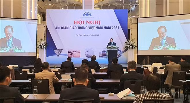 Implementarán soluciones sincrónicas para reducir accidentes y atascos en Vietnam ảnh 2