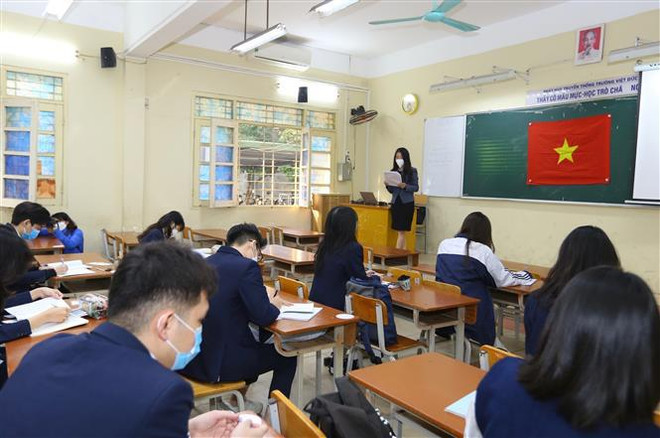 Escuelas en Hanoi abren sus puertas a estudiantes de bachillerato ảnh 2 Escuelas en Hanoi abren sus puertas a estudiantes de bachillerato ảnh 2