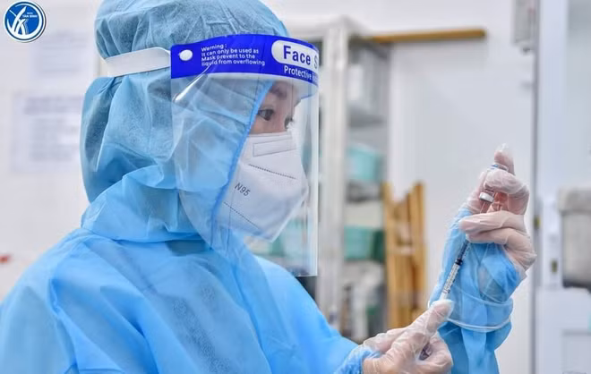 Ciudad Ho Chi Minh comenzará este viernes administración de dosis de refuerzo ảnh 1