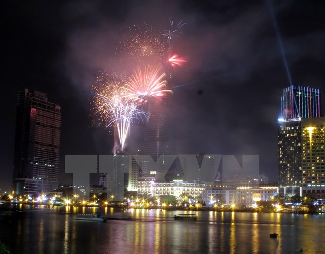 Da Nang lanza concurso de pirotecnia por computadora ảnh 1 Da Nang lanza concurso de pirotecnia por computadora ảnh 1