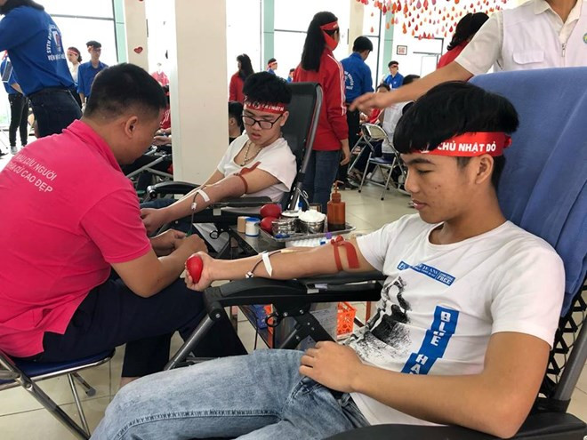 Donan miles de unidades de sangre en Vietnam durante “Domingo Rojo” ảnh 1 Donan miles de unidades de sangre en Vietnam durante “Domingo Rojo” ảnh 1