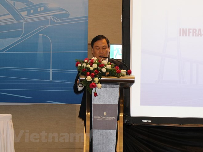 Intercambian en Vietnam experiencias sobre gestión de recursos para desarrollo infraestructural ảnh 1 Intercambian en Vietnam experiencias sobre gestión de recursos para desarrollo infraestructural ảnh 1