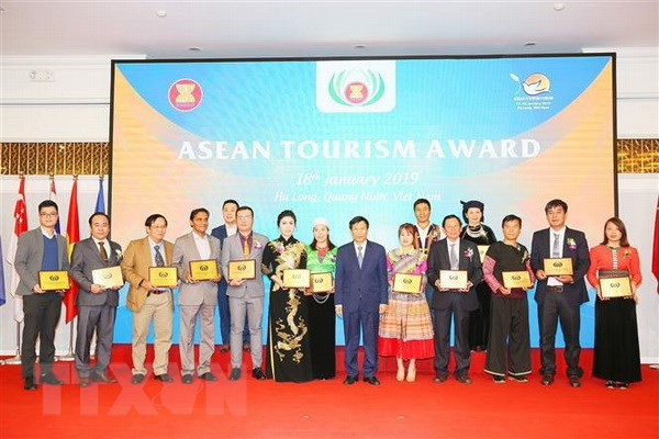 Concluye Foro de Turismo de la ASEAN en Vietnam ảnh 1 Concluye Foro de Turismo de la ASEAN en Vietnam ảnh 1