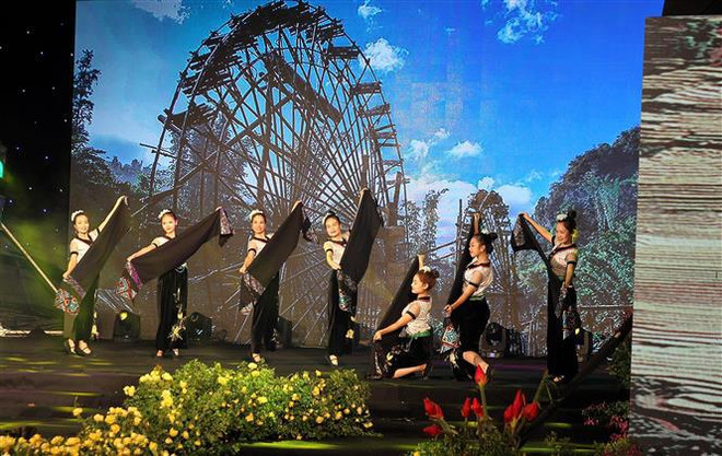 Celebran en provincia vietnamita festival de quintaesencia de región noroeste ảnh 1 Celebran en provincia vietnamita festival de quintaesencia de región noroeste ảnh 1