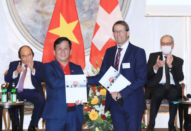 Vietjet firma acuerdo millonario con proveedor suizo de servicios aéreos ảnh 1 Vietjet firma acuerdo millonario con proveedor suizo de servicios aéreos ảnh 1