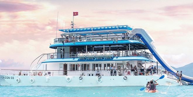 Turistas extranjeros regresan al santuario de My Son en Vietnam tras la pandemia ảnh 1