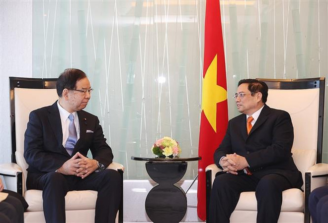 Premier vietnamita conversa con titulares de partidos japoneses ảnh 1 Premier vietnamita conversa con titulares de partidos japoneses ảnh 1
