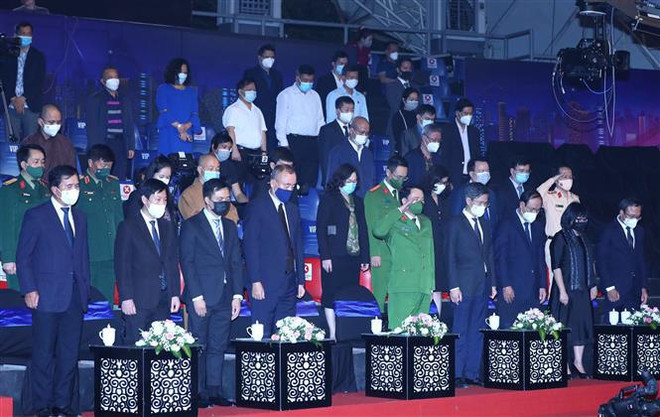 Recuerdan a víctimas mortales de accidentes de tránsito en Vietnam ảnh 2