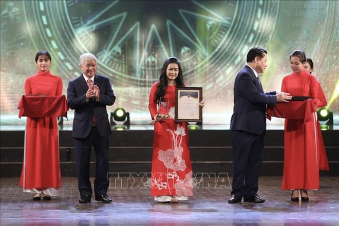 Entregan en Vietnam el VIII Premio Nacional de Información al Exterior ảnh 2