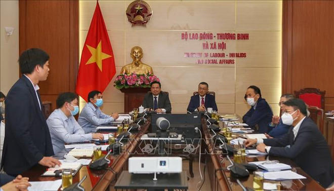Vietnam intensifica proteger derechos de trabajadores connacionales en extranjero ảnh 1