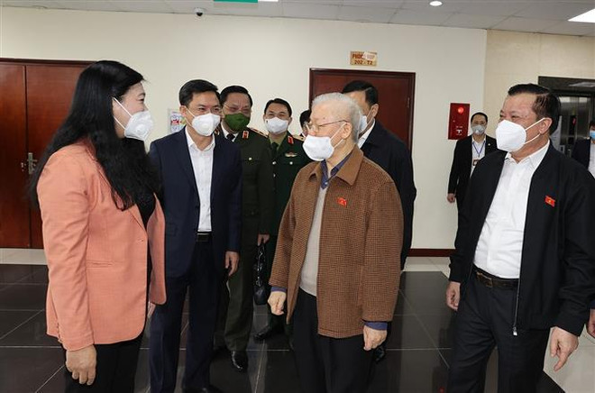 Máximo dirigente de Vietnam sostiene diálogo con electores de Hanoi ảnh 1 Máximo dirigente de Vietnam sostiene diálogo con electores de Hanoi ảnh 1