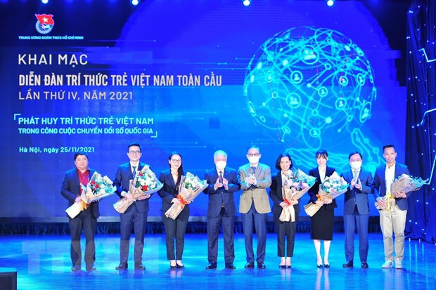 Inauguran Foro Global de Jóvenes Intelectuales de Vietnam en 2021 ảnh 1 Inauguran Foro Global de Jóvenes Intelectuales de Vietnam en 2021 ảnh 1