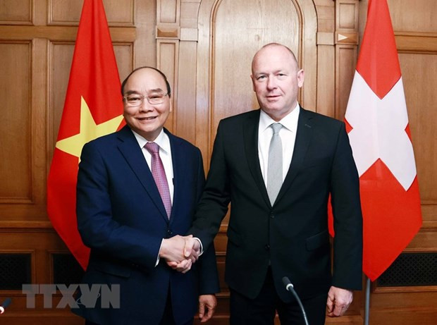 Jefe de Estado vietnamita se reúne con presidente del Consejo Nacional de Suiza ảnh 1 Jefe de Estado vietnamita se reúne con presidente del Consejo Nacional de Suiza ảnh 1