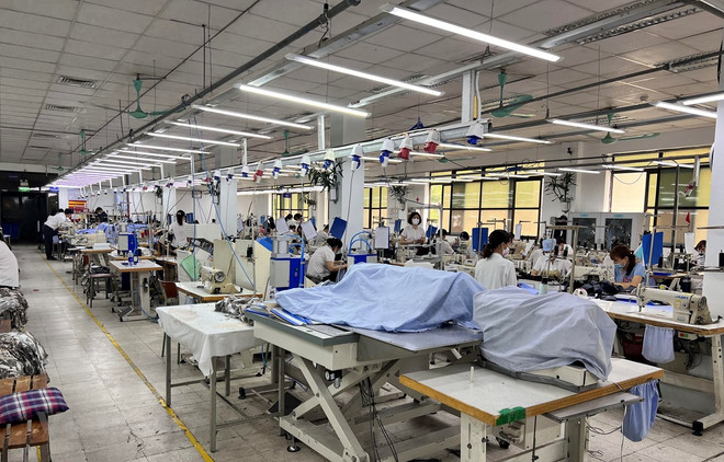Exigen ampliar techo de horas extras para contrarrestar impactos de COVID-19 ảnh 1 Exigen ampliar techo de horas extras para contrarrestar impactos de COVID-19 ảnh 1