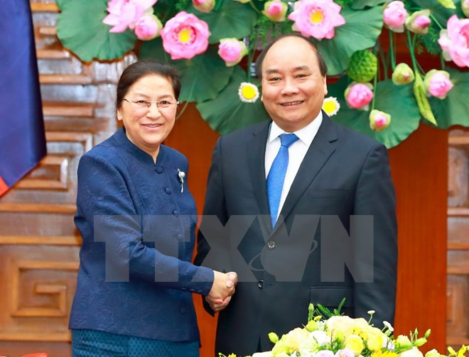 Premier vietnamita recibe a la presidenta de la Asamblea Nacional de Laos ảnh 1 Premier vietnamita recibe a la presidenta de la Asamblea Nacional de Laos ảnh 1