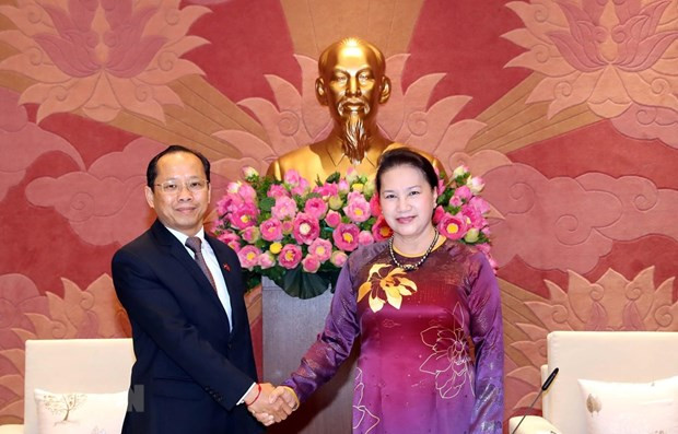 Presidenta de Asamblea Nacional de Vietnam recibe a nuevo embajador camboyano ảnh 1 Presidenta de Asamblea Nacional de Vietnam recibe a nuevo embajador camboyano ảnh 1
