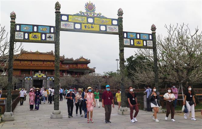 Mejoran calidad de recursos humanos del sector turístico en el nuevo contexto ảnh 1 Mejoran calidad de recursos humanos del sector turístico en el nuevo contexto ảnh 1