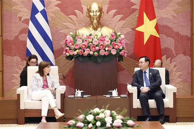 Titular del Parlamento vietnamita se reúne con presidenta griega ảnh 2 Titular del Parlamento vietnamita se reúne con presidenta griega ảnh 2