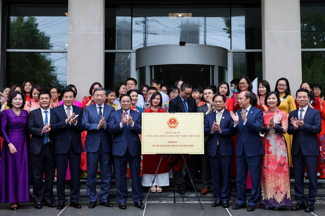 Reiteran atención del Partido y Estado de Vietnam a comunidad de vietnamitas en EE.UU. ảnh 2 Reiteran atención del Partido y Estado de Vietnam a comunidad de vietnamitas en EE.UU. ảnh 2
