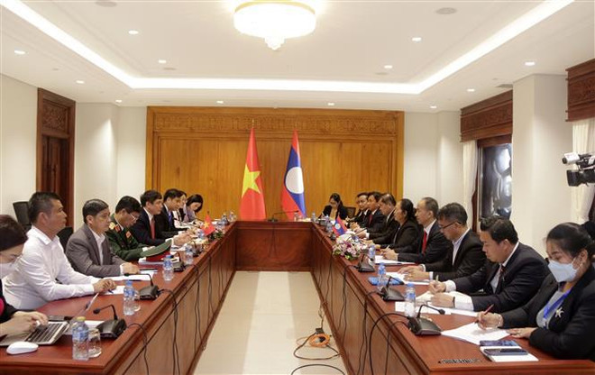 Vietnam y Laos fortalecen cooperación legislativa ảnh 2 Vietnam y Laos fortalecen cooperación legislativa ảnh 2