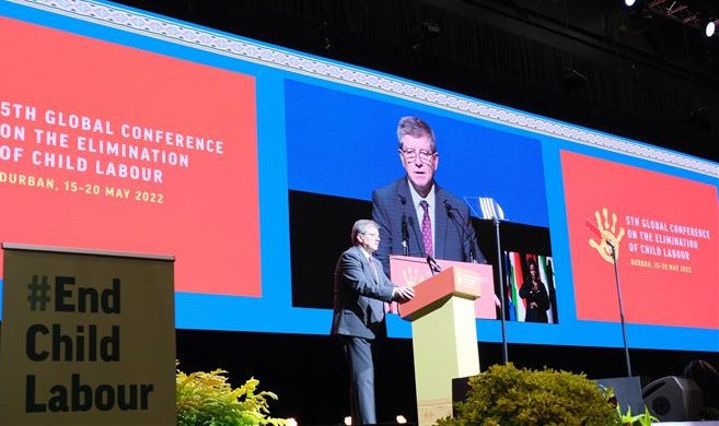 Director General de OIT elogia esfuerzos de Vietnam en eliminación del trabajo infantil ảnh 1 Director General de OIT elogia esfuerzos de Vietnam en eliminación del trabajo infantil ảnh 1