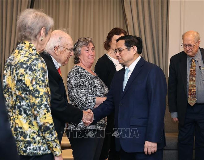 Premier vietnamita sostiene encuentro con amigos estadounidenses ảnh 1 Premier vietnamita sostiene encuentro con amigos estadounidenses ảnh 1