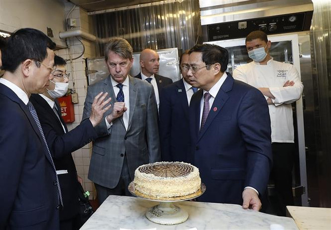 Premier vietnamita visita lugar de trabajo del Presidente Ho Chi Minh en Boston ảnh 1 Premier vietnamita visita lugar de trabajo del Presidente Ho Chi Minh en Boston ảnh 1